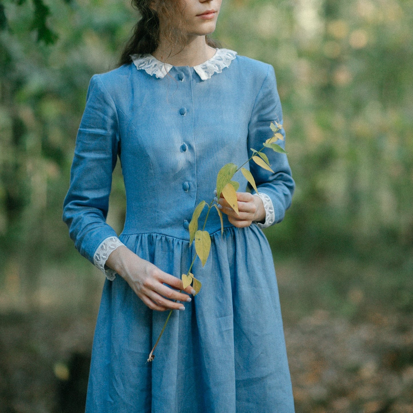Elain Archeron style baby blue linen dress. Handmade Acotar baby blue linen dress with leaves lace and princess waist