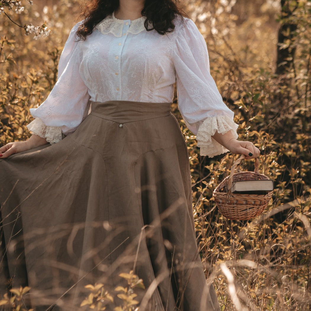 Anne Shirley of Green Gables corset style belt walking skirt