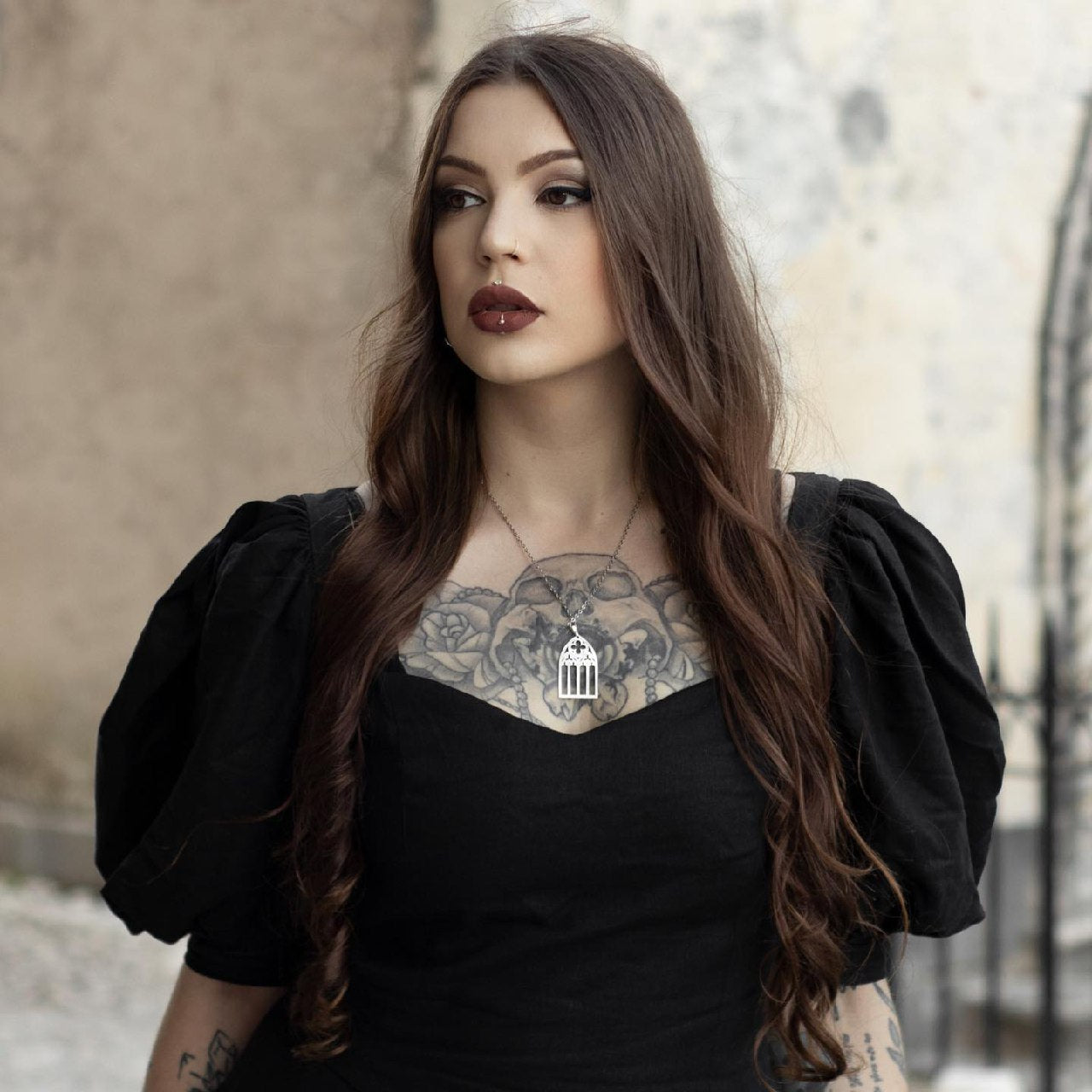 Witch moon wimslegoth black Hecata linen goth dress. Handmade Mortisha Adams vampire corset style black linen dress with V waist and puff sleeves.