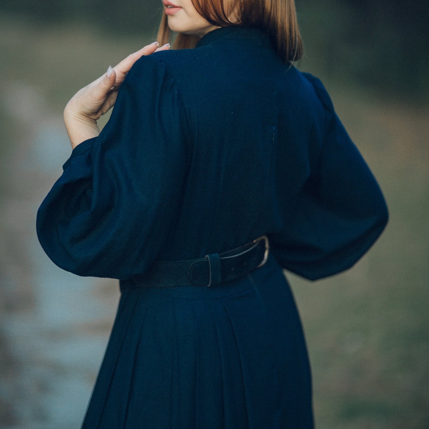 Nesta Archeron style linen dress. Handmade navy blue Acotar linen dress with puff sleeves and wood buttons.