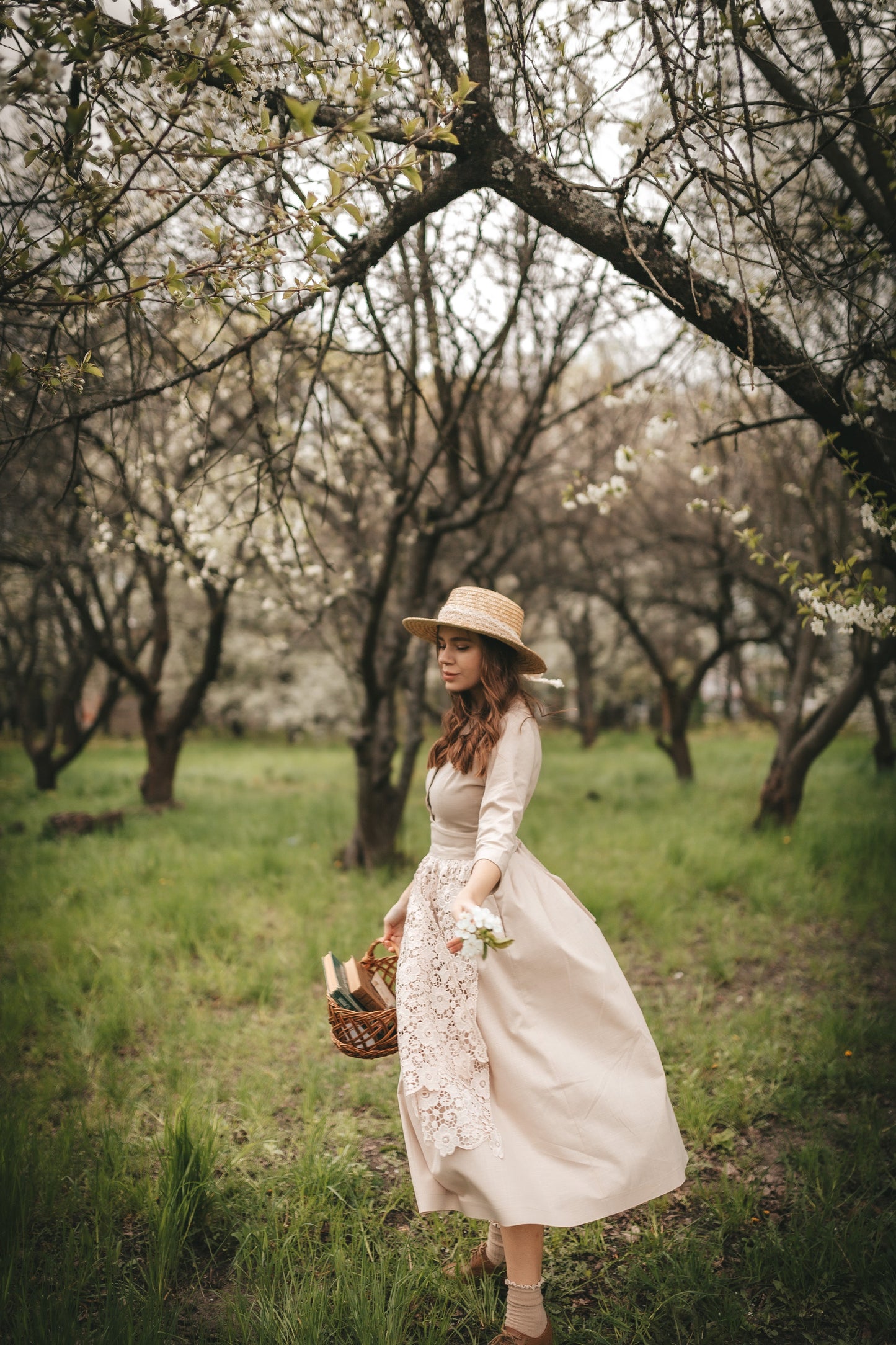 Anne Shirley beige sustainable personalized linen dress and lace apron