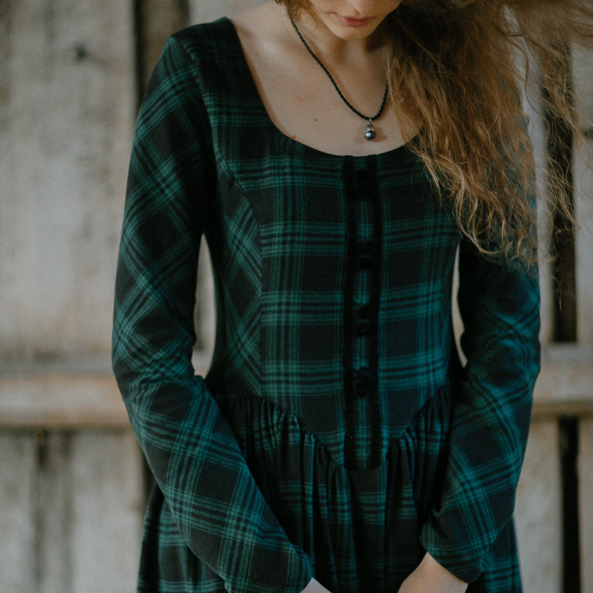 Tartan Claire flannel dress 4 size Midi lenght / Ordinary sewing time 12-20 days and delivery 2-3 weeks Tartan Claire flannel dress 4 size Midi lenght / Ordinary sewing time 12-20 days and delivery 2-3 weeks