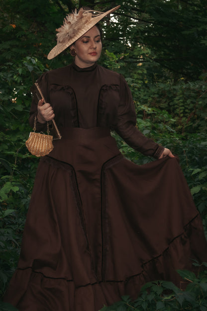 Walking linen brown corset skirt and blouse. Handmade Victorian edwardian gibson girl suffragette 1900s linen set with lace and velvet ribbon.