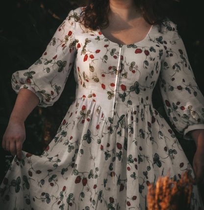 Strawberry dress 20 size Maxi lenght / Fast sewing option 1-3 days and Fast delivery 3-9 days Strawberry dress 20 size Maxi lenght / Fast sewing option 1-3 days and Fast delivery 3-9 days