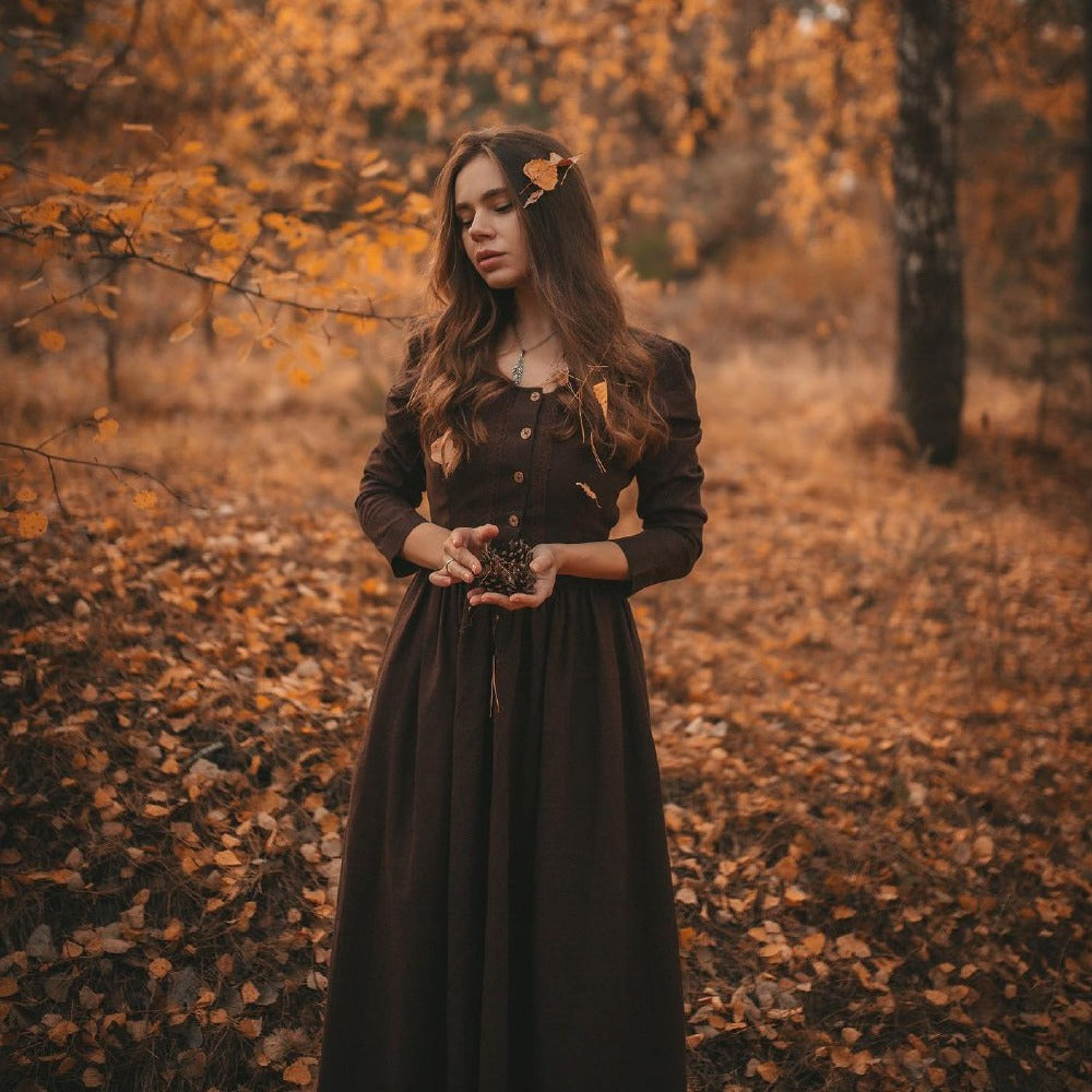 Forest witch corset style linen dress. Handmade brown linen dress with V waist, lace and wood buttons.