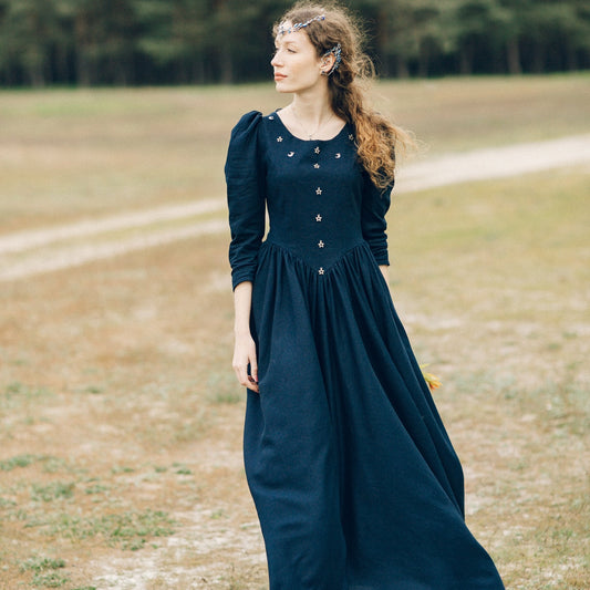 Feyre Archeron princess V waist corset linen dress. Handmade Acotar Night Cort princesscore dress.