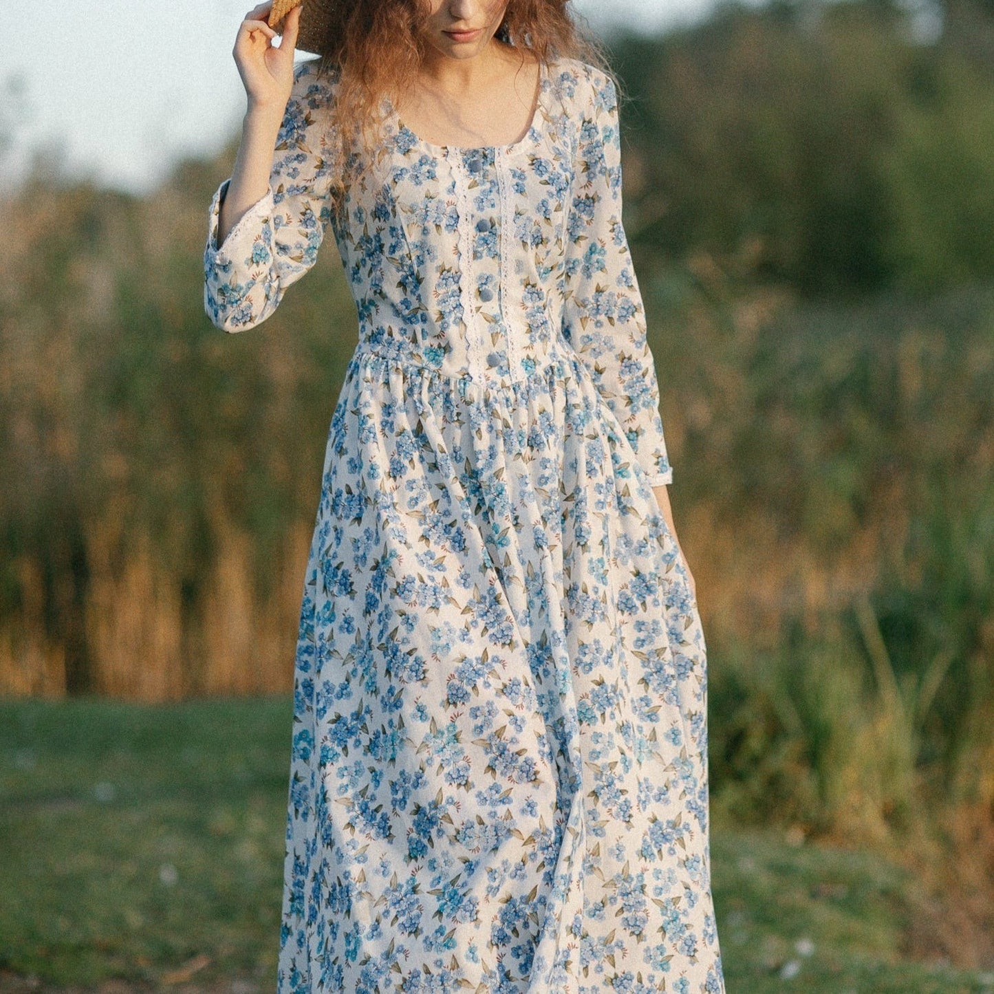 Forget-me-not cotton dress with lace. Handmade cottagecore cotton corset style dress with lace and V princess waist.