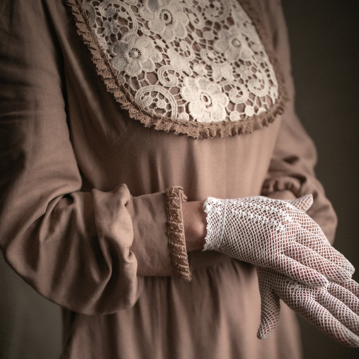 Edwardian Gibson girl suffragette walking tea cocoa linen dress. Handmade victorian wedding day dress with lace.