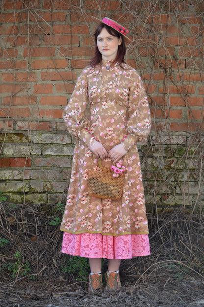 Tea rose dress, lace skirt and hat